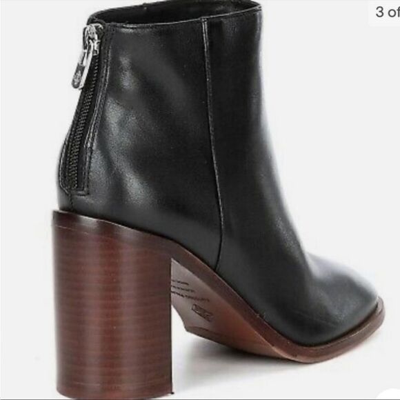 ✨ Antonio Melani
Cammden Casual Leather Block Heel Booties✨ - Picture 4 of 7